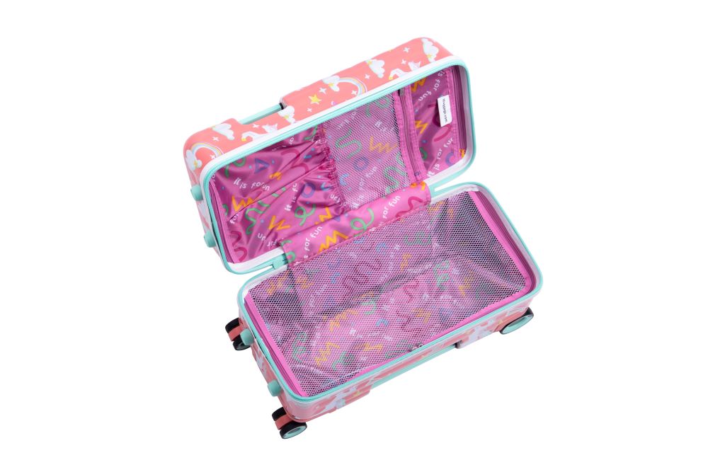 33300-UK-16-3053-08-Unicorns-SS-Interior-2
